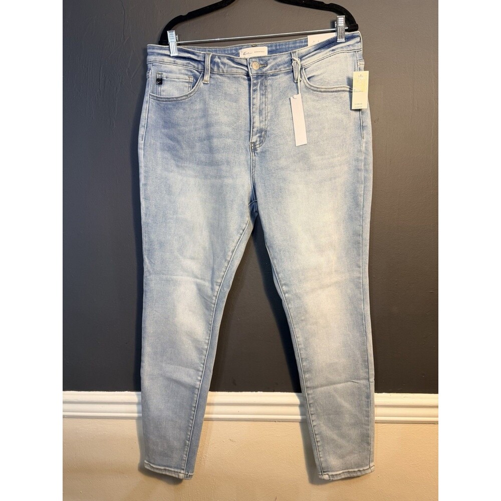 KanCan Maurices NWT High Rise Skinny 32